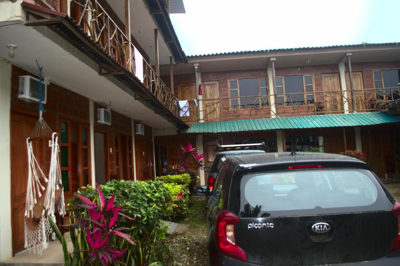Hostal Tierra Y Mar มอนตาญิตาร์ ภายนอก รูปภาพ