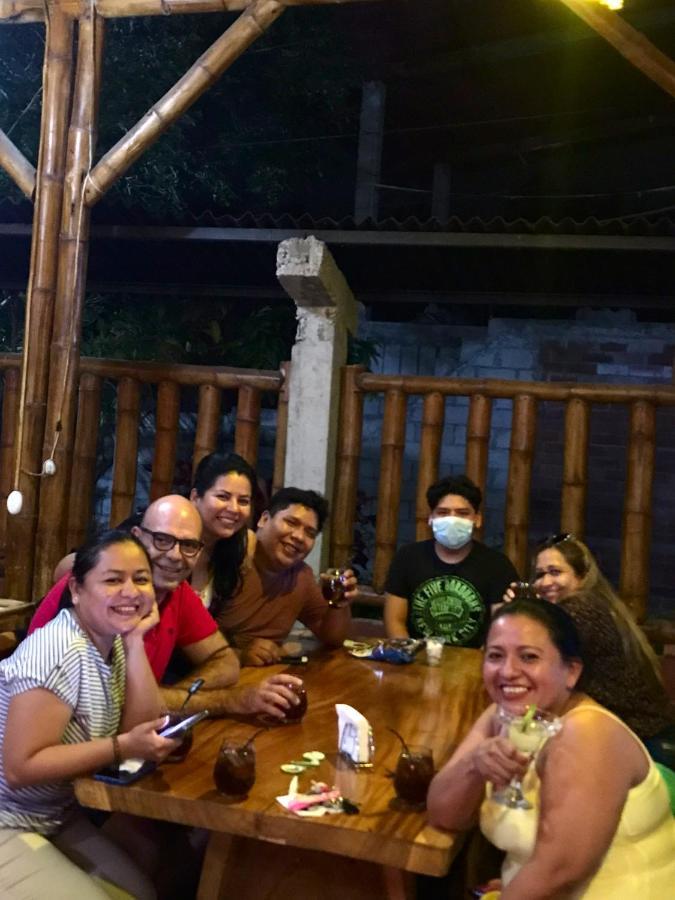 Hostal Tierra Y Mar มอนตาญิตาร์ ภายนอก รูปภาพ