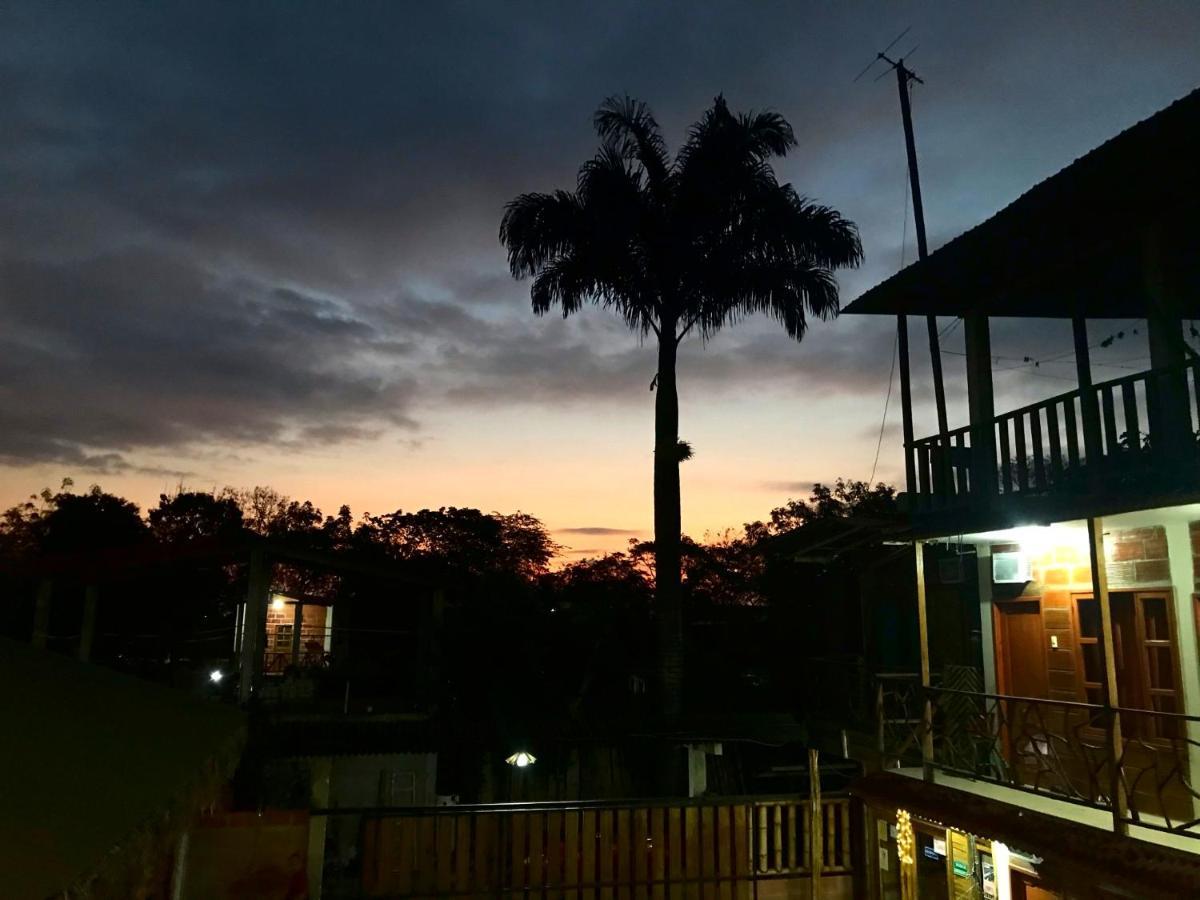 Hostal Tierra Y Mar มอนตาญิตาร์ ภายนอก รูปภาพ