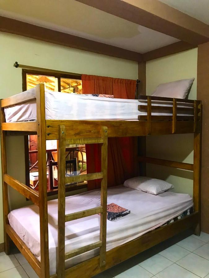 Hostal Tierra Y Mar มอนตาญิตาร์ ภายนอก รูปภาพ
