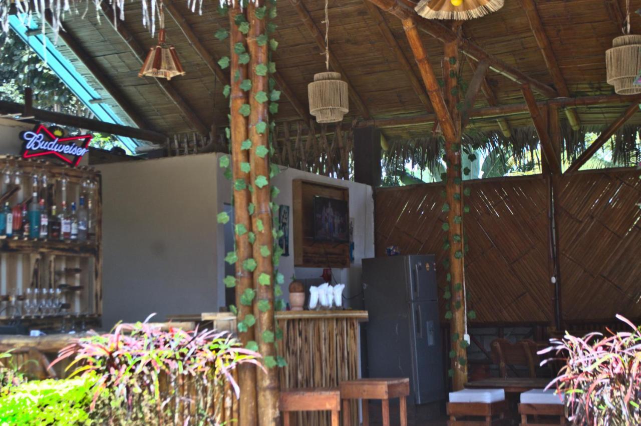 Hostal Tierra Y Mar มอนตาญิตาร์ ภายนอก รูปภาพ